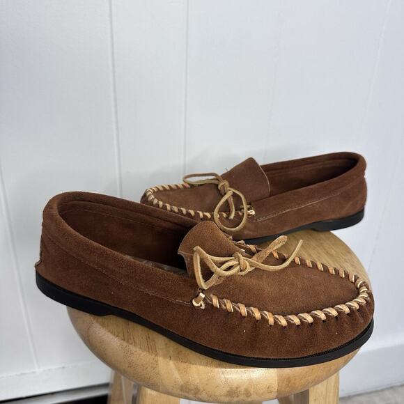 Minnetonka Shoes - Minnetonka Suede Moccasins with Light Stitching